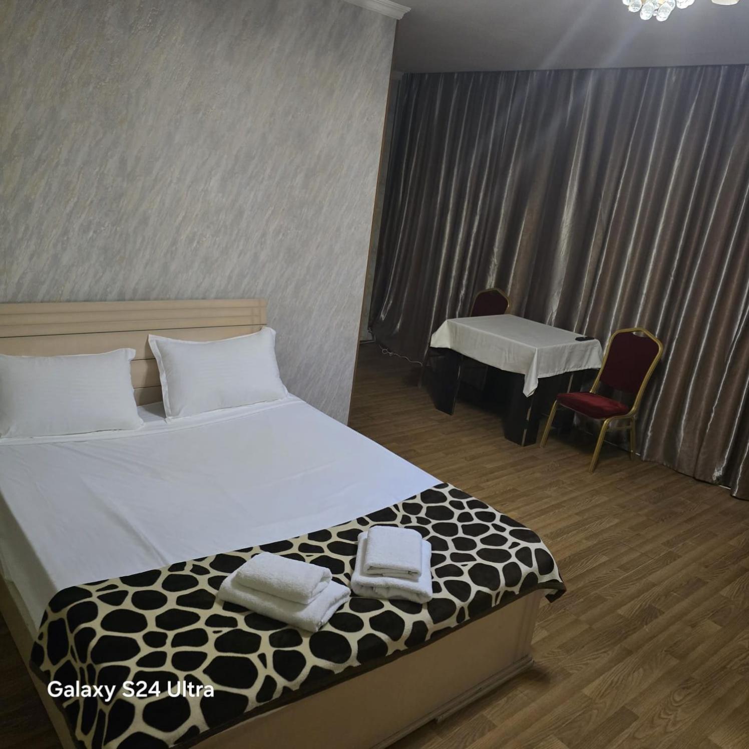 Hotel Like Tbilisi Exteriör bild